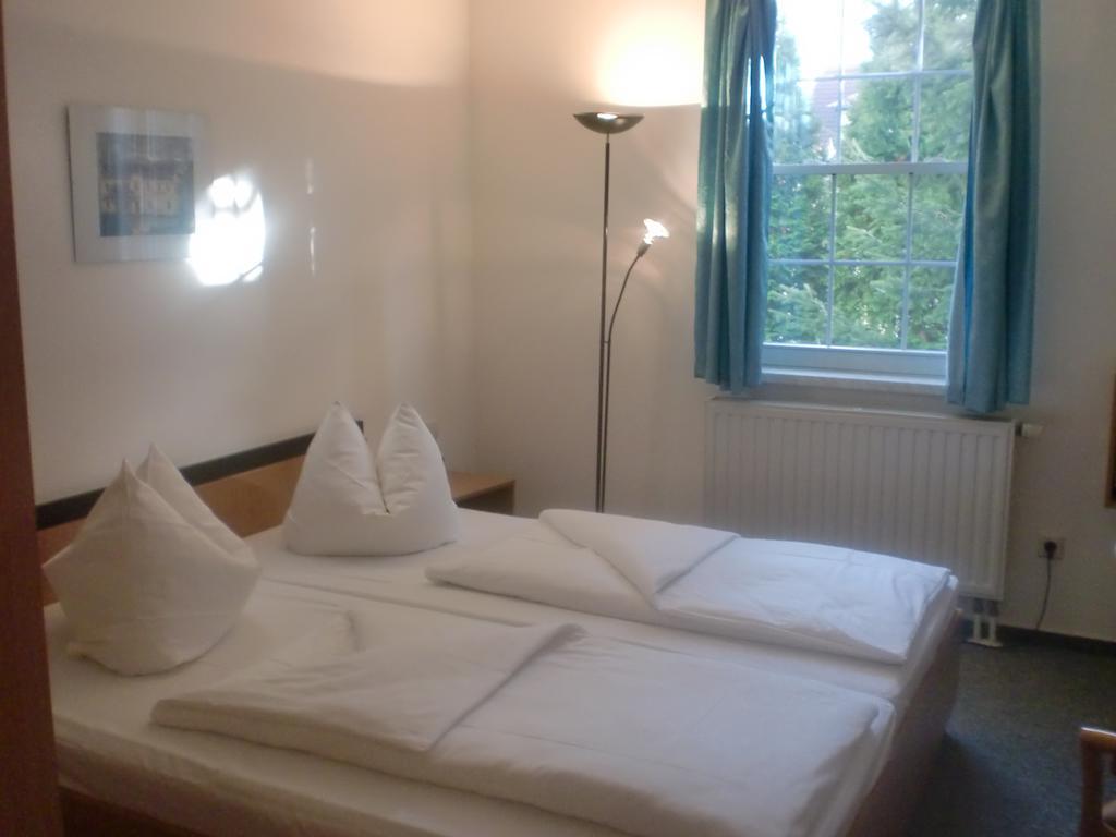 Hotel & Restaurant "Zum Firstenstein" Konigshain Dış mekan fotoğraf